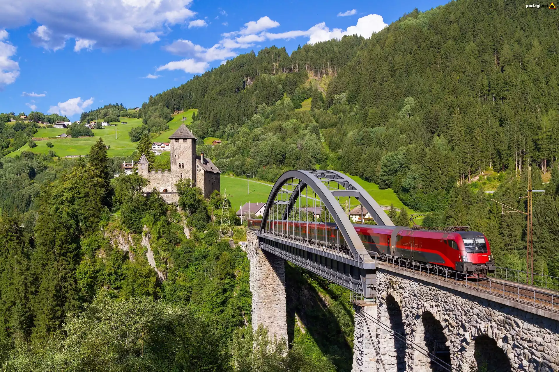 Austria, Tyrol, Pociąg, Most Trisanna Bridge, Zamek Wiesberg
